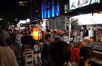 "ياتاي" تقليد لبيع الأطعمة في الهواء الطلق في شوارع فوكوكا اليابانية