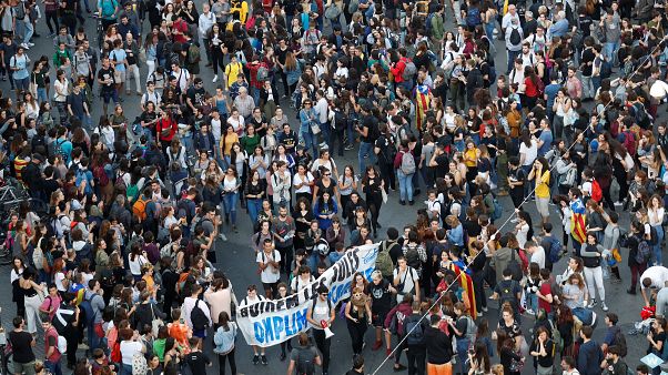 В Каталонии прошли массовые протесты В Каталонии прошли массовые протесты