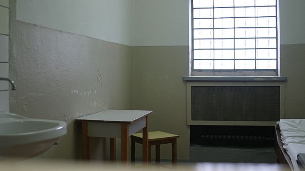 İngiltere: Pedofili suçundan 22 kere müebbet cezası alan mahkum hücresinde ölü bulundu İngiltere: Pedofili suçundan 22 kere müebbet cezası alan mahkum hücresinde ölü bulundu