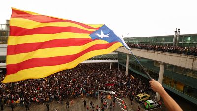 Catalães nas ruas contra decisão do Supremo Tribunal