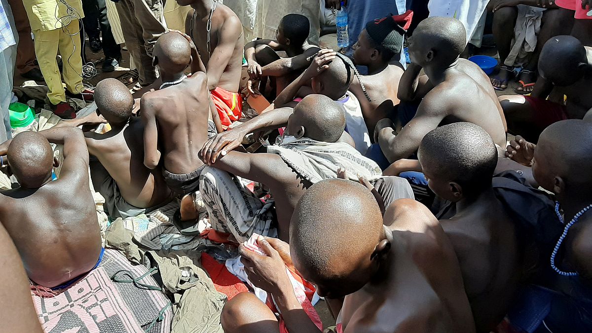 إنقاذ مئات الطلاب بعد تعرضهم للتعذيب والاعتداء الجنسي بمدرسة إسلامية في نيجيريا 