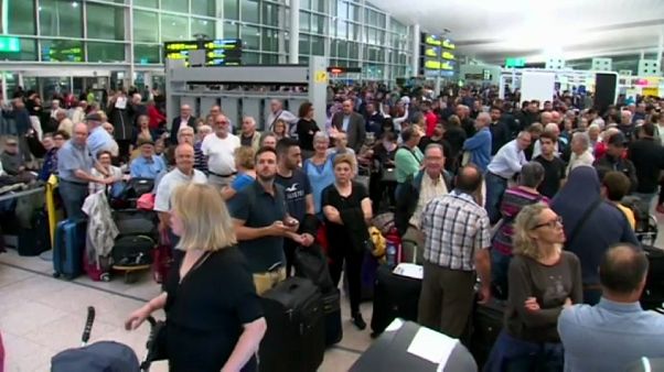 El aeropuerto del Prat busca el retorno a la normalidad El aeropuerto del Prat busca el retorno a la normalidad
