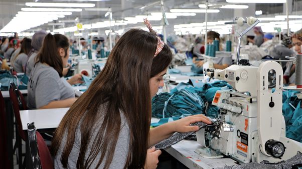 Türkiye'de işsizlik oranı temmuzda geçen yılın aynı ayına göre 3,1 puan artışla yüzde 13,9 oldu Türkiye'de işsizlik oranı temmuzda geçen yılın aynı ayına göre 3,1 puan artışla yüzde 13,9 oldu