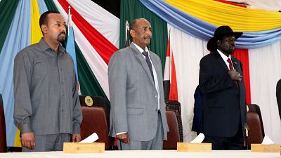 رئيس وزراء إثيوبيا أبي أحمد وزعيم المجلس الانتقالي السوداني الفريق عبد الفتاح العبد الرحمن برهان ورئيس جنوب السودان سلفا كير في جوبا