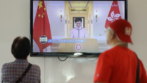 Hongkong: Regierungschefin Lam wird ausgebuht Hongkong: Regierungschefin Lam wird ausgebuht