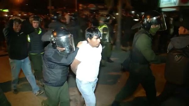 Disturbios y enfrentamientos en Bolivia en el exterior de un mitin de Evo Morales Disturbios y enfrentamientos en Bolivia en el exterior de un mitin de Evo Morales