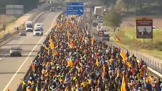 Folytatják a tömeges demonstrációkat a katalán szakadárok
