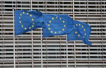 Europaflaggen vor der EU-Kommission in Brüssel