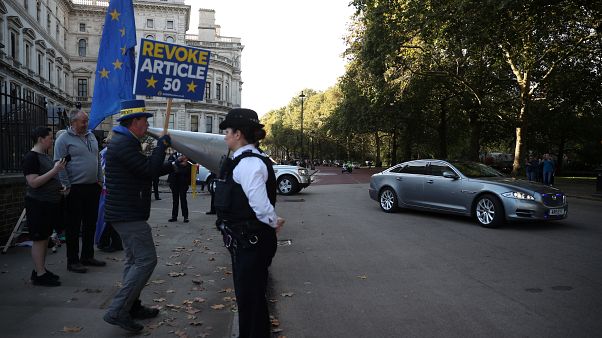 "Wo ein Wille ist, ist ein Deal": EU und London einigen sich auf Brexit-Abkommen "Wo ein Wille ist, ist ein Deal": EU und London einigen sich auf Brexit-Abkommen