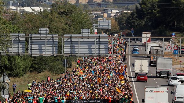 Разъяренная Каталония: почти 150 раненых за четыре дня протестов Разъяренная Каталония: почти 150 раненых за четыре дня протестов