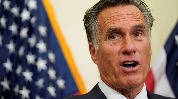 Cumhuriyetçi Senatör Mitt Romney'den Trump'a eleştiri: "ABD bu kadar zayıf ve beceriksiz mi?" Cumhuriyetçi Senatör Mitt Romney'den Trump'a eleştiri: "ABD bu kadar zayıf ve beceriksiz mi?"