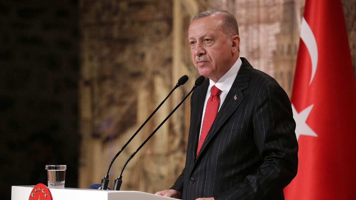 اردوغان: اگر نیروهای کرد از شمال سوریه خارج نشوند سرشان را خرد می‌کنیم