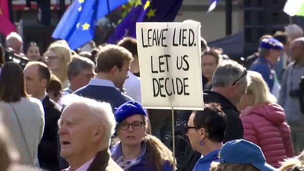 Hunderttausende bei Anti-Brexit-Demo in London Hunderttausende bei Anti-Brexit-Demo in London