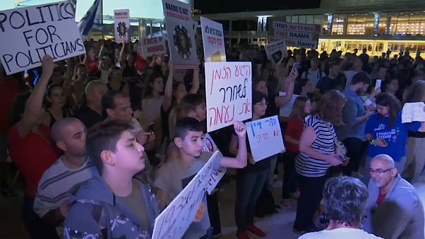 В Тель-Авиве прошла акция протеста против решения Химкинского суда В Тель-Авиве прошла акция протеста против решения Химкинского суда