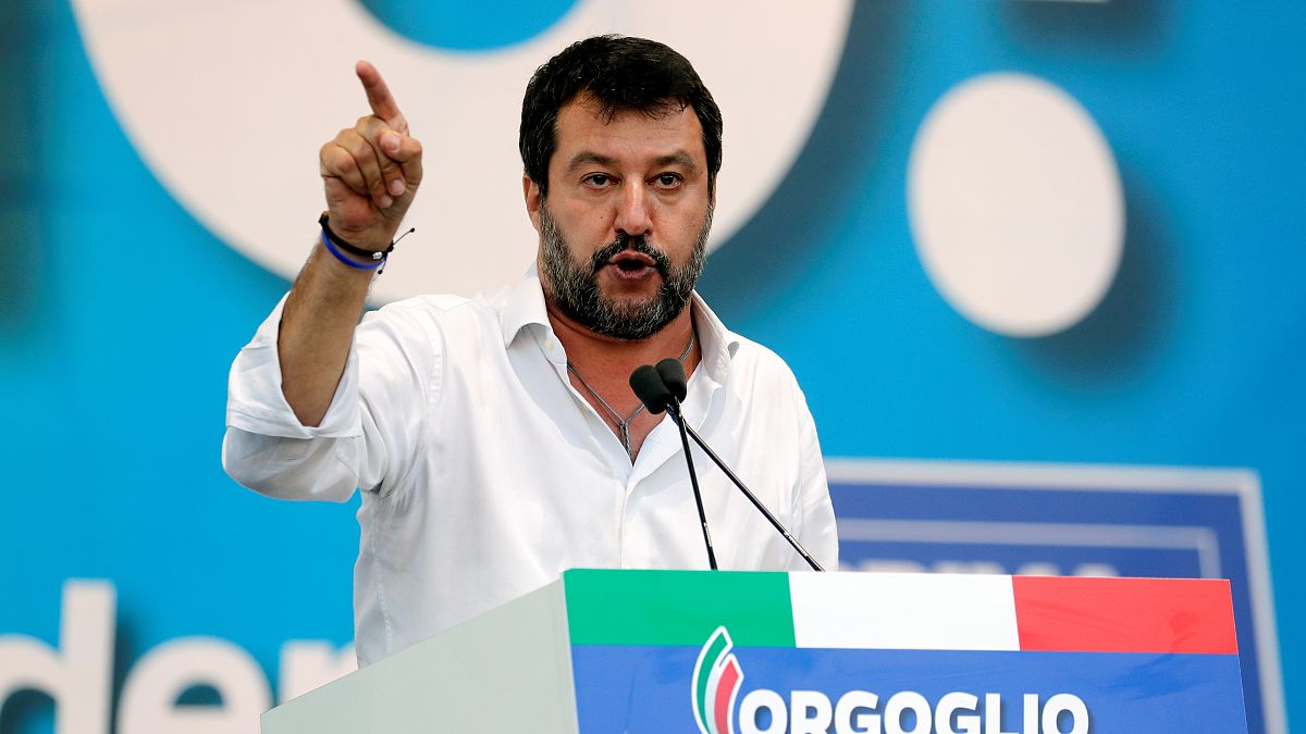 Taraftarlarını toplayan Salvini: Bu meydan Kürtlerin yok edilmesine izin vermeyecek