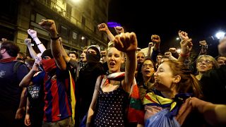 Protestos a favor e contra a independência da Catalunha