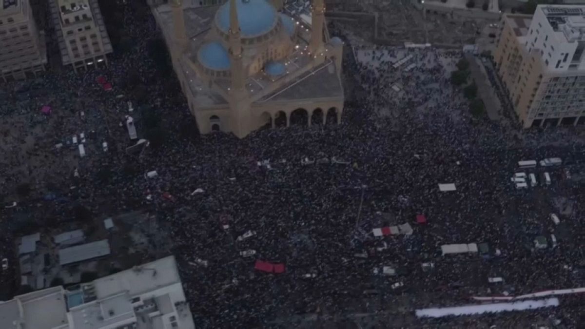 فيديو مصوَّر من الجو لحجم المظاهرة التي احتلت وسط بيروت الأحد  