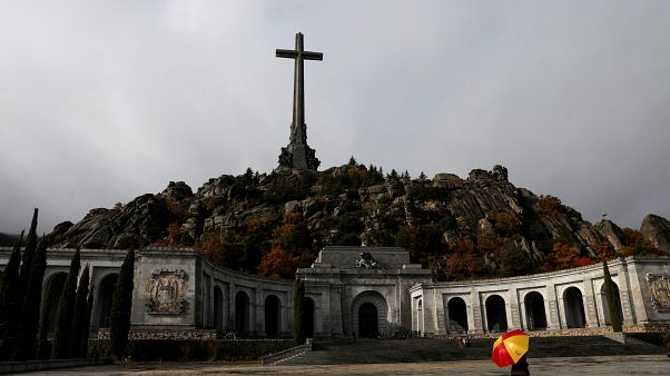 Franco-Leichnam wird am 24. Oktober umgebettet - per Hubschrauber Franco-Leichnam wird am 24. Oktober umgebettet - per Hubschrauber