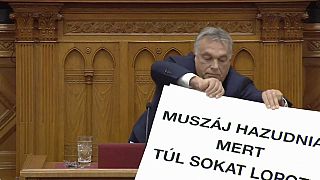 Trifulca en el Parlamento húngaro con Orbán como protagonista