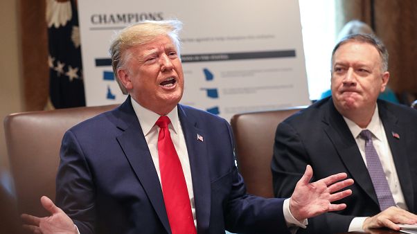 Trump: Türkiye uygunsuz davranırsa gümrük vergisini artırarak yaptırım uygularız Trump: Türkiye uygunsuz davranırsa gümrük vergisini artırarak yaptırım uygularız