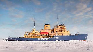 Российское судно с 33 членами экипажа на борту подало сигнал бедствия у берегов Норвегии