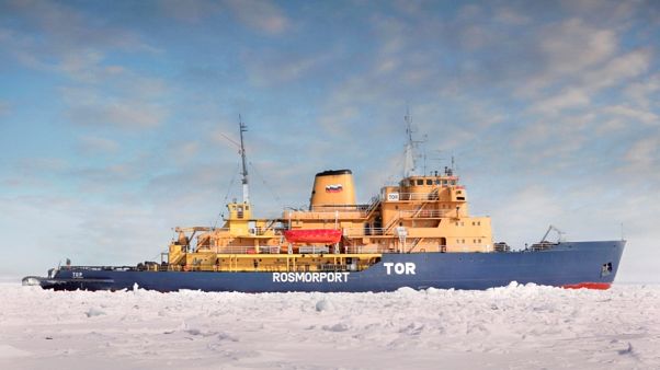 Российское судно с 33 членами экипажа на борту подало сигнал бедствия у берегов Норвегии Российское судно с 33 членами экипажа на борту подало сигнал бедствия у берегов Норвегии
