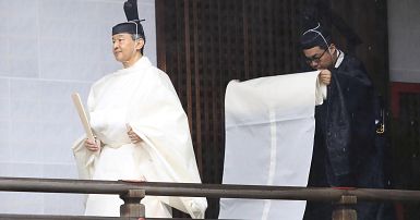 Japan S Emperor Naruhito Ascends Chrysanthemum Throne Euronews euronews
