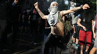 ادامه اعتراض به گرانی در شیلی؛ ۱۵ تن کشته و ۲۶۰۰ نفر بازداشت شدند