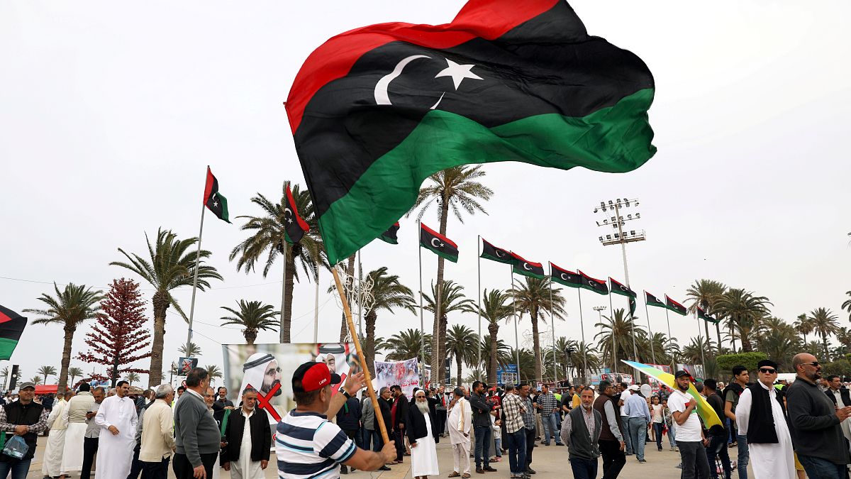 منظمة العفو الدولية تحذر من احتمال وقوع جرائم حرب في ليبيا