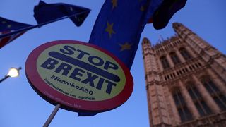 Brexit : le Royaume-Uni s'éloigne d'une sortie de l'UE au 31 octobre