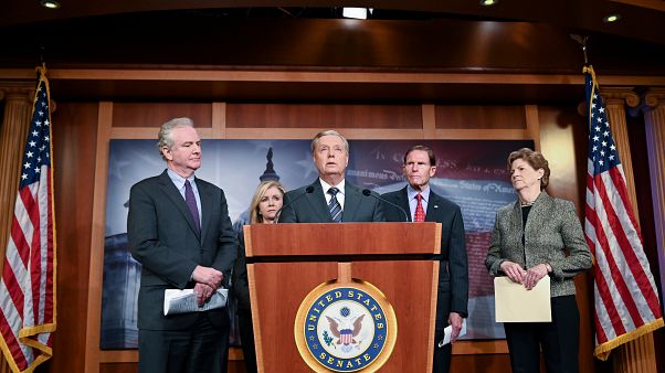 Senatör Lindsey Graham, ABD Senatosu'ndaki Ermeni tasarısının oylanmasını engelledi Senatör Lindsey Graham, ABD Senatosu'ndaki Ermeni tasarısının oylanmasını engelledi