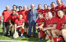 Prens Charles'tan Galler rugby takımına moral ziyareti