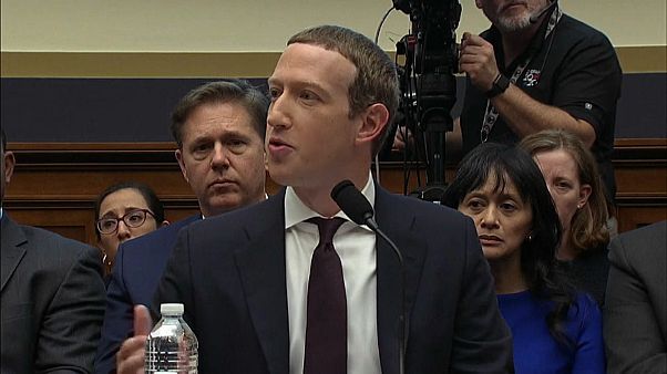 „Libra“-Währung: Zuckerberg muss sich erklären „Libra“-Währung: Zuckerberg muss sich erklären