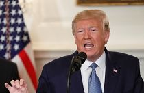 ترامب يعلن رفع العقوبات عن تركيا بعد توقف عمليتها العسكرية في سوريا