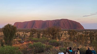 Tilos többé felmenni az Ulurura