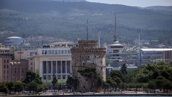 Ο Λευκός Πύργος στην παραλία Θεσσαλονίκης Ο Λευκός Πύργος στην παραλία Θεσσαλονίκης