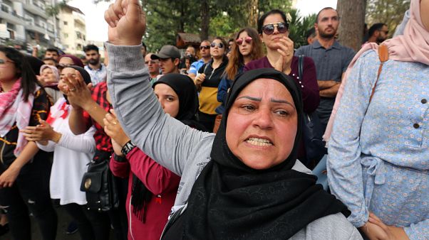رغم دعوات الحوار متظاهرو لبنان مصرون على مواصلة الحراك رغم دعوات الحوار متظاهرو لبنان مصرون على مواصلة الحراك