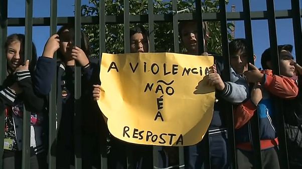 Violência escolar agrava atrito entre Governo e professores Violência escolar agrava atrito entre Governo e professores