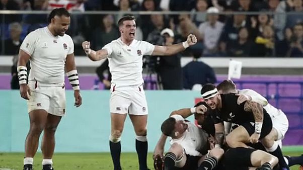 Rögbi-vb: kiesett a címvédő, Anglia a döntőben Rögbi-vb: kiesett a címvédő, Anglia a döntőben