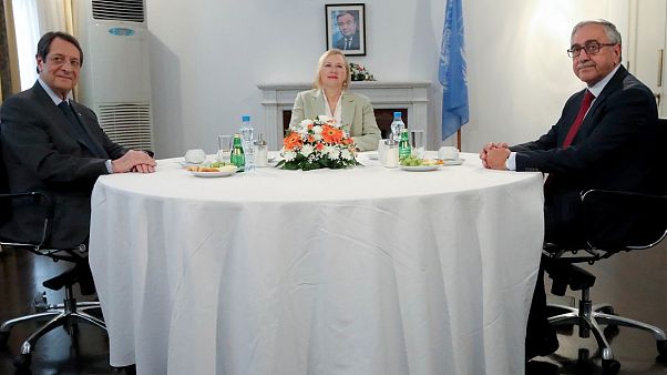 Στο Βερολίνο στις 25 Νοεμβρίου, η άτυπη τριμερής για το Κυπριακό Στο Βερολίνο στις 25 Νοεμβρίου, η άτυπη τριμερής για το Κυπριακό