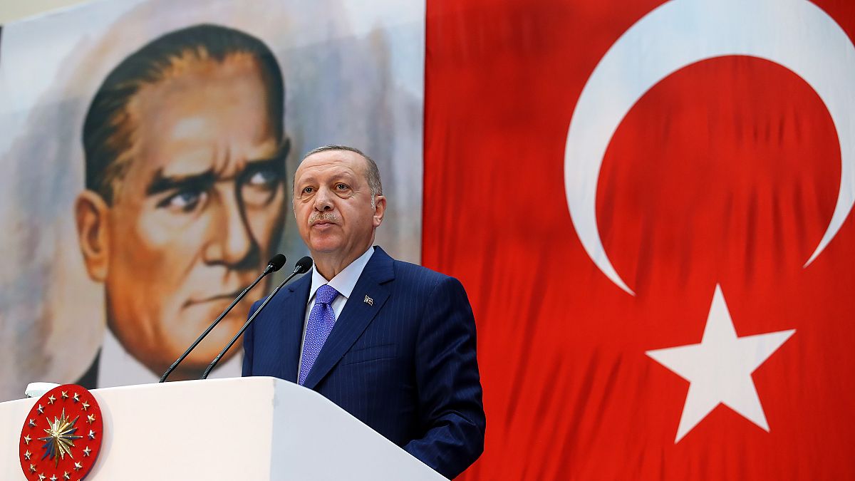 Erdoğan: "Suriyeliler konusunda destek vermezlerse açarız sınırları yürüsünler Avrupa'ya"