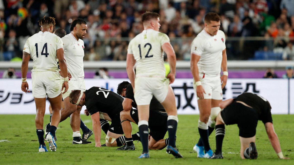 Rugby Dünya Kupası'nda İngiltere yarı finalde favori takım Yeni Zelanda'yı tahtından etti