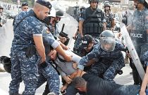 Varios heridos y detenidos en la décima jornada de protestas en el Líbano
