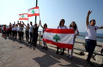 Liban : une chaîne humaine contre la classe politique