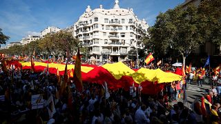 Erste große Gegendemonstration: für die Einheit Spaniens