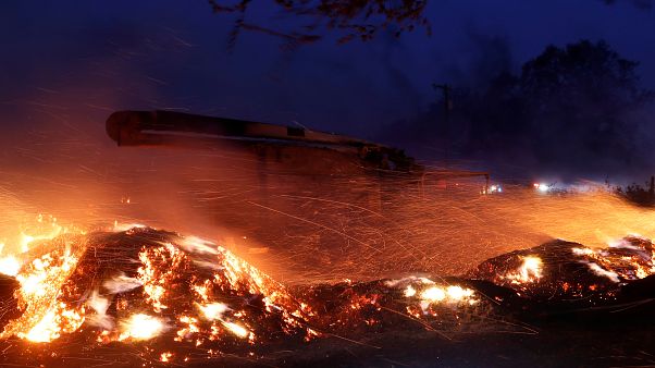 Californie : le « Kincade Fire » continue de sévir Californie : le « Kincade Fire » continue de sévir