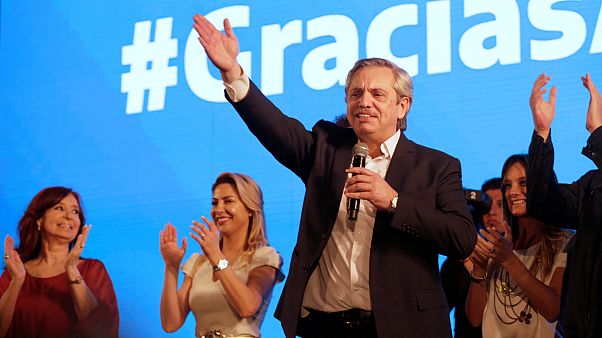 Ekonomik kriz ile boğuşan Arjantin'de başkanlık seçiminin galibi Alberto Fernandez Ekonomik kriz ile boğuşan Arjantin'de başkanlık seçiminin galibi Alberto Fernandez
