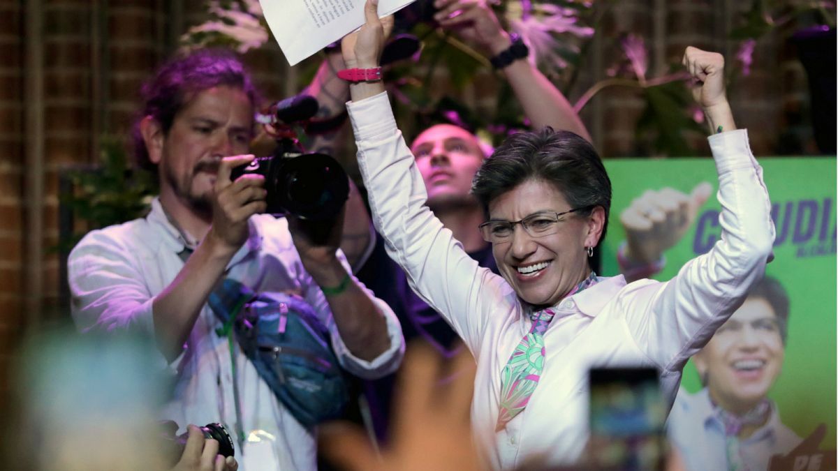 كلوديا لوبيز تحتفل بعد فوزها في الانتخابات المحلية في بوجوتا- أرشيف رويترز