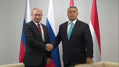Putin e Orbán reforçam laços em Budapeste 