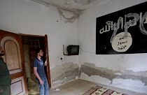 تعرف على خفايا سجون معتقلي تنظيم الدولة الإسلامية في سوريا